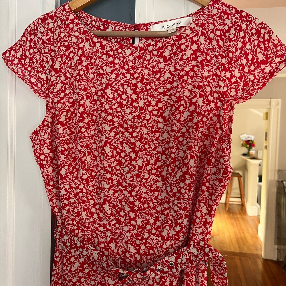 Red/white belted midi dress